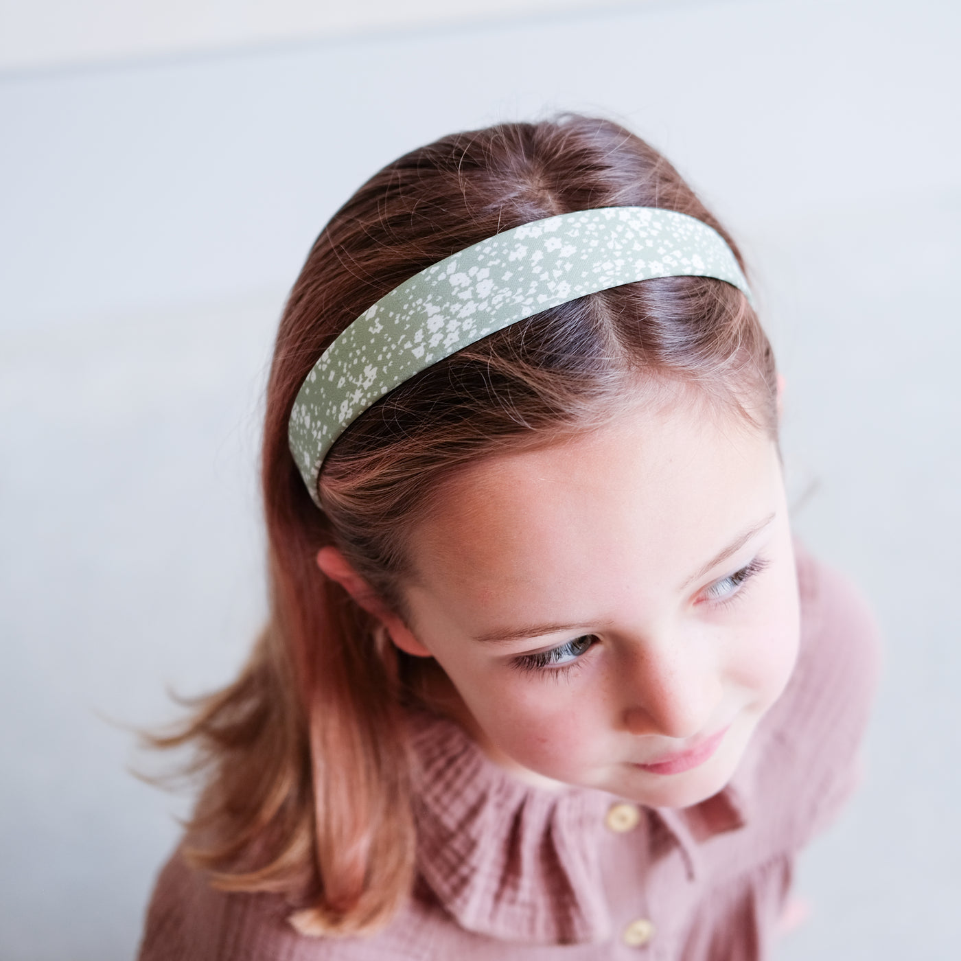 Green and white floral print children's headband