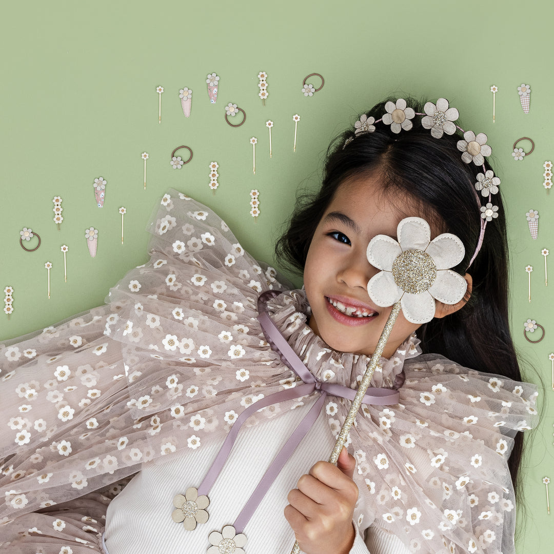 Daisy headdress – Mimi & Lula