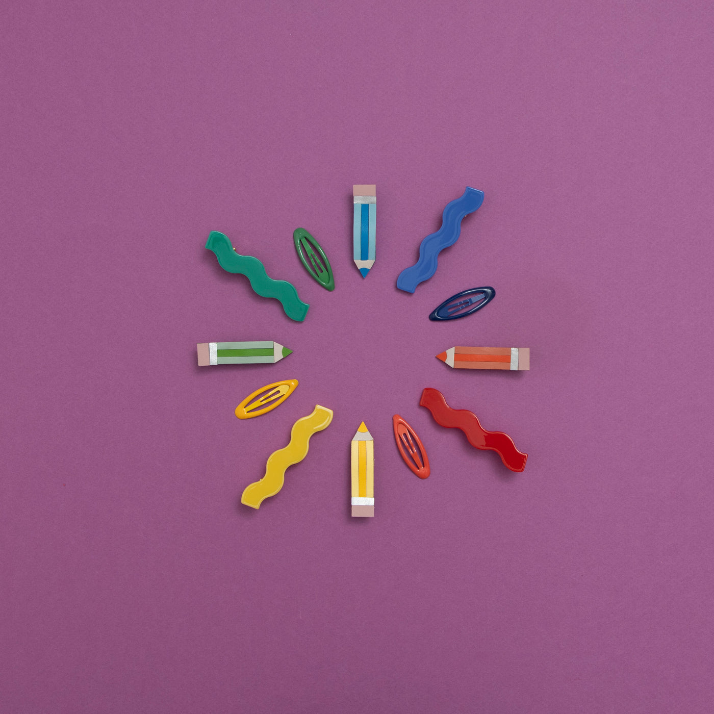 Colouring pencil clips