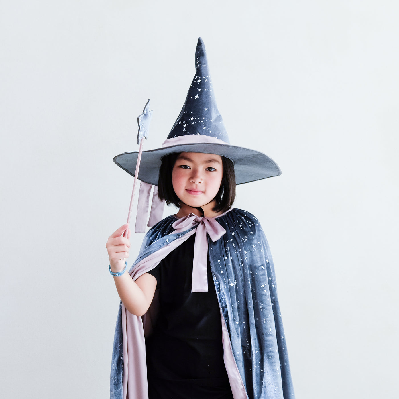 Beatrix bow witch cape