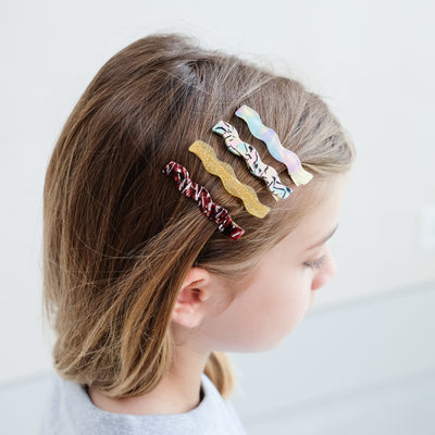 Wavy acetate clips